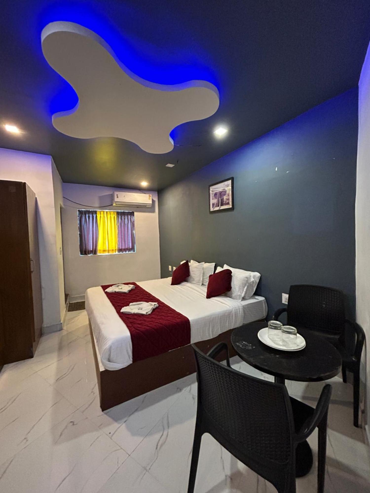 The Elite Beachview Pondicherry Esterno foto