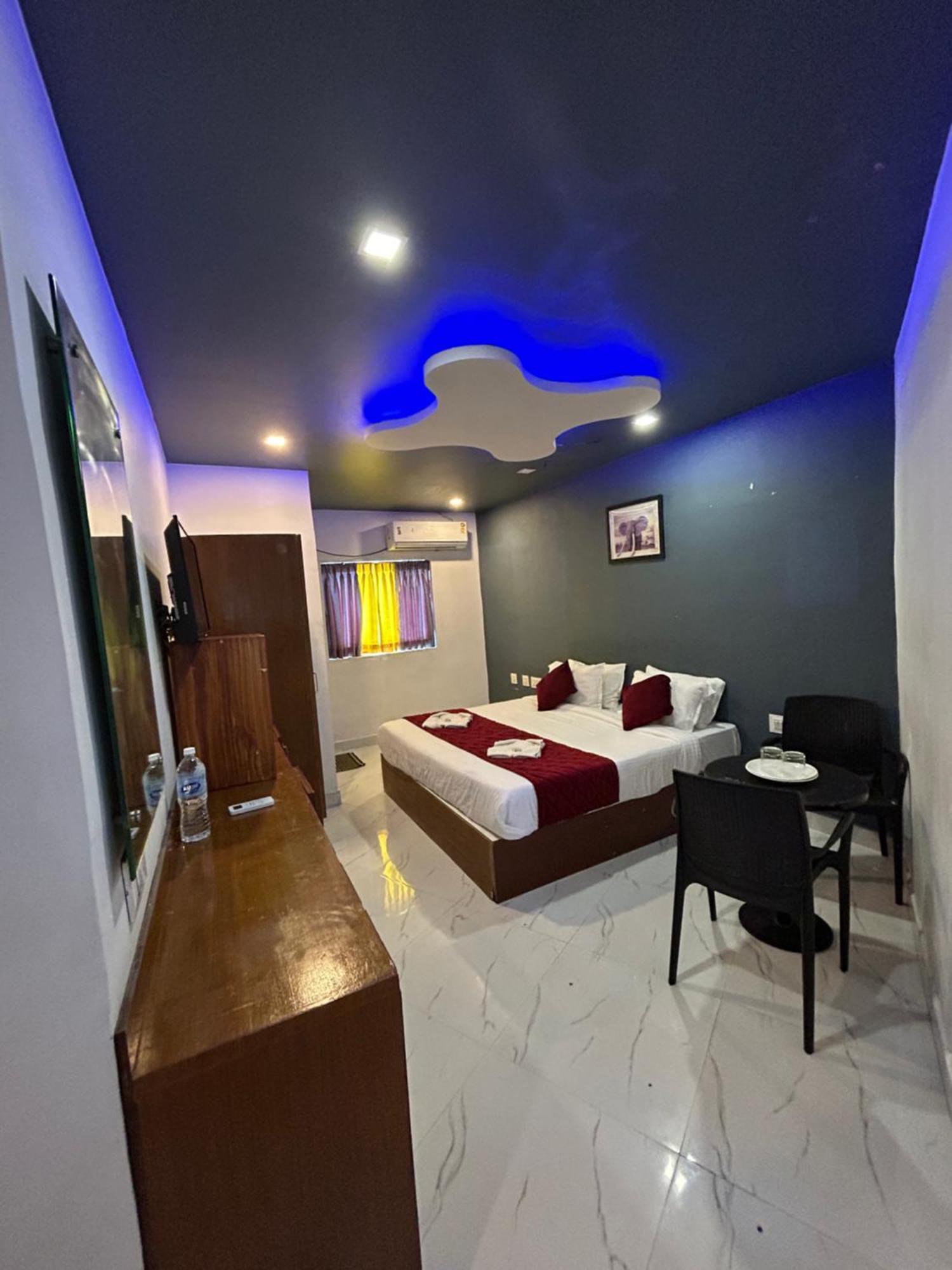 The Elite Beachview Pondicherry Esterno foto