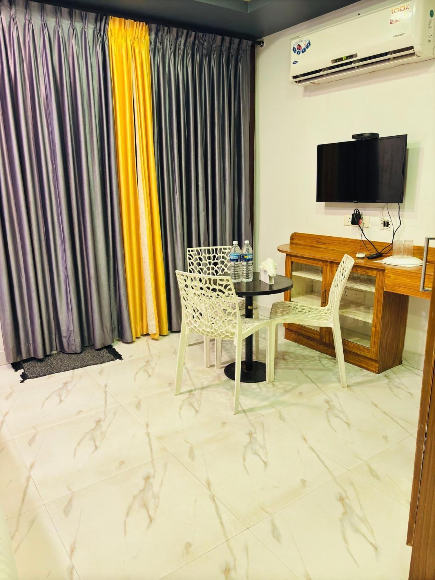 The Elite Beachview Pondicherry Esterno foto