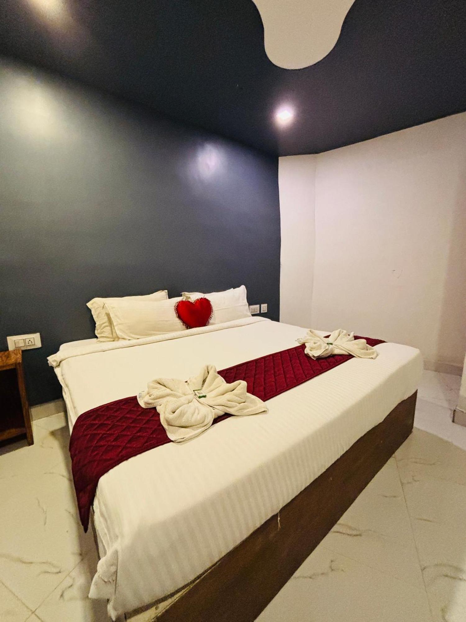 The Elite Beachview Pondicherry Esterno foto