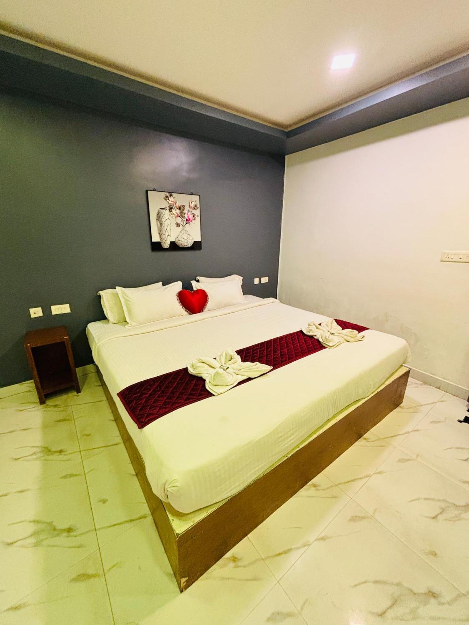 The Elite Beachview Pondicherry Esterno foto