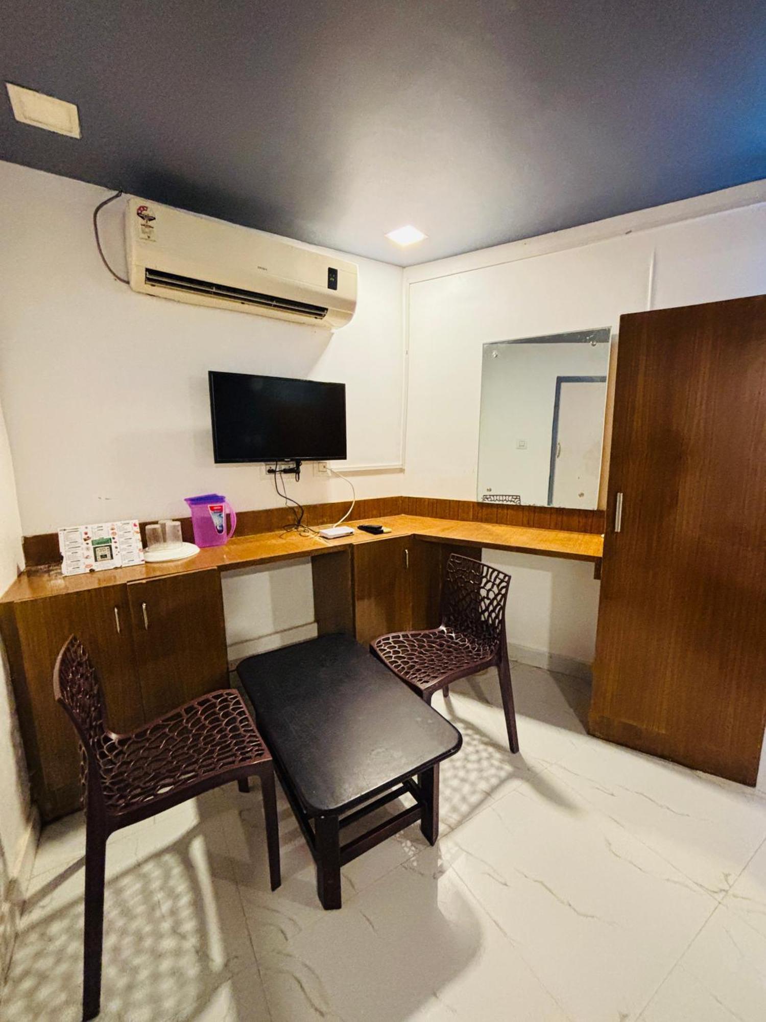 The Elite Beachview Pondicherry Esterno foto