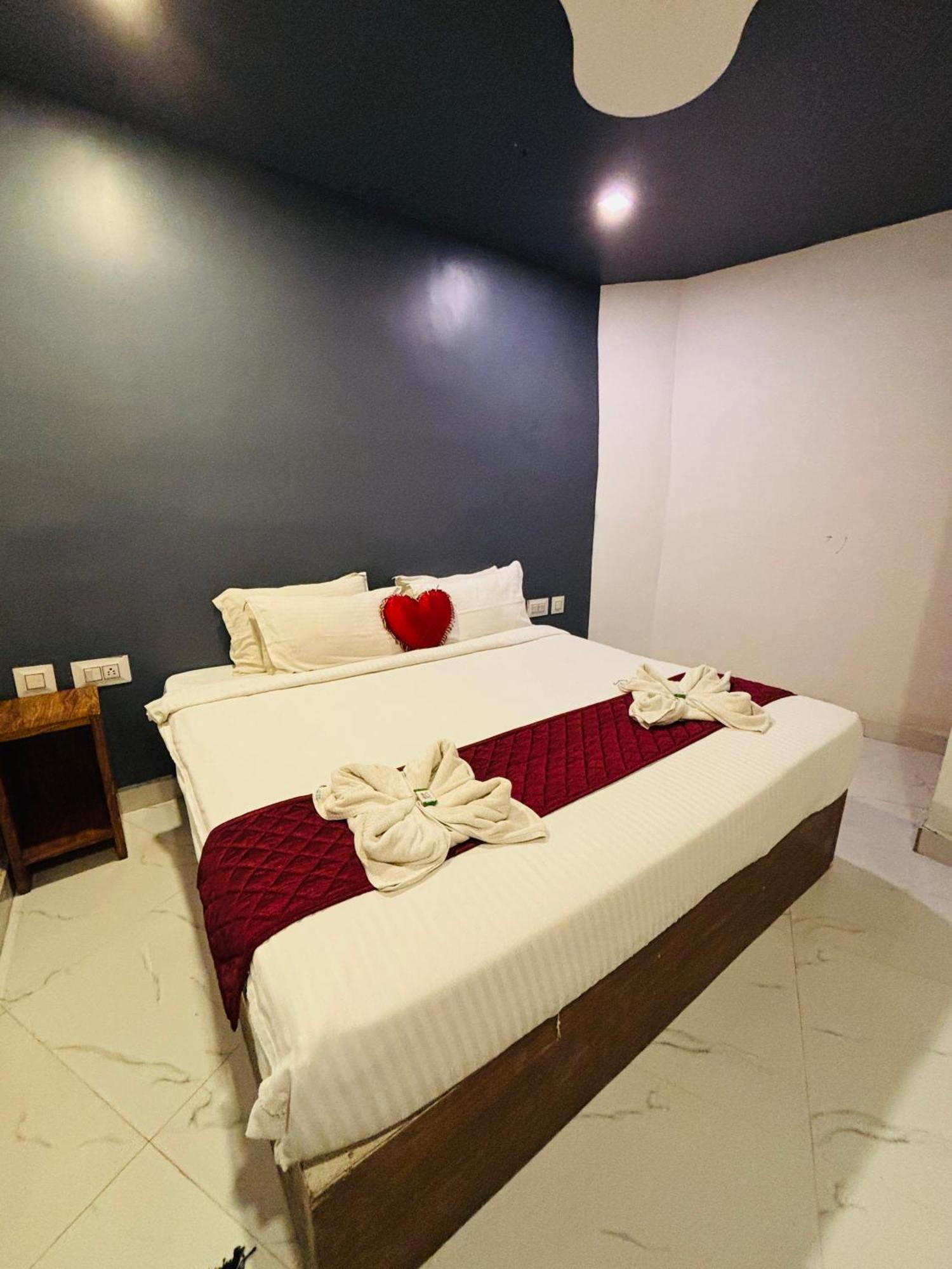 The Elite Beachview Pondicherry Esterno foto