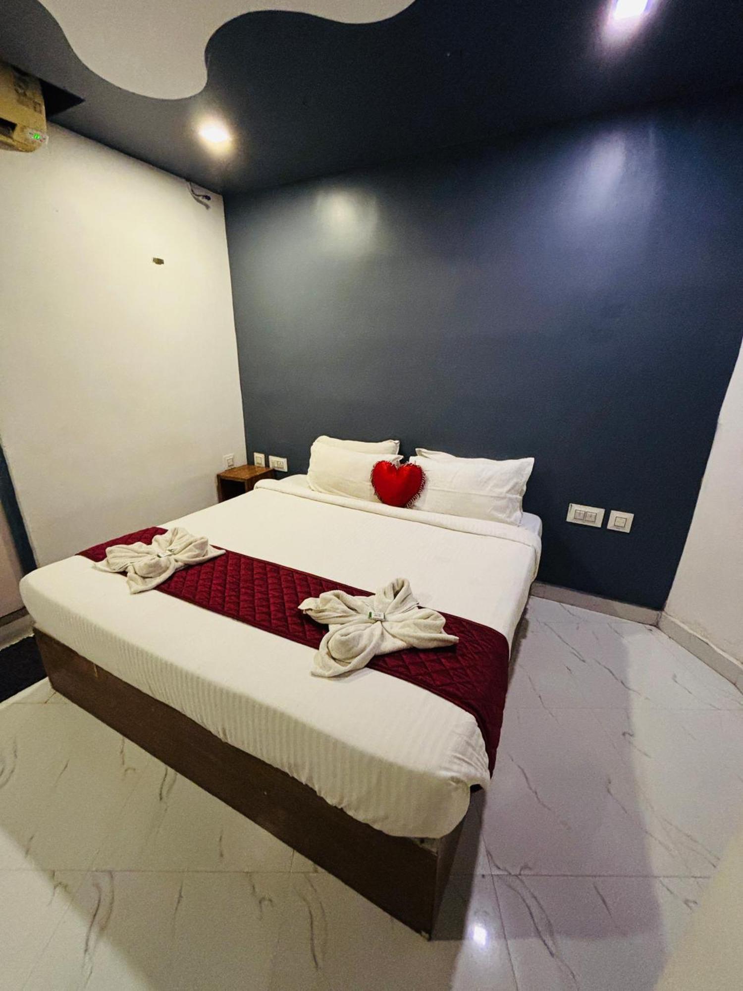 The Elite Beachview Pondicherry Esterno foto