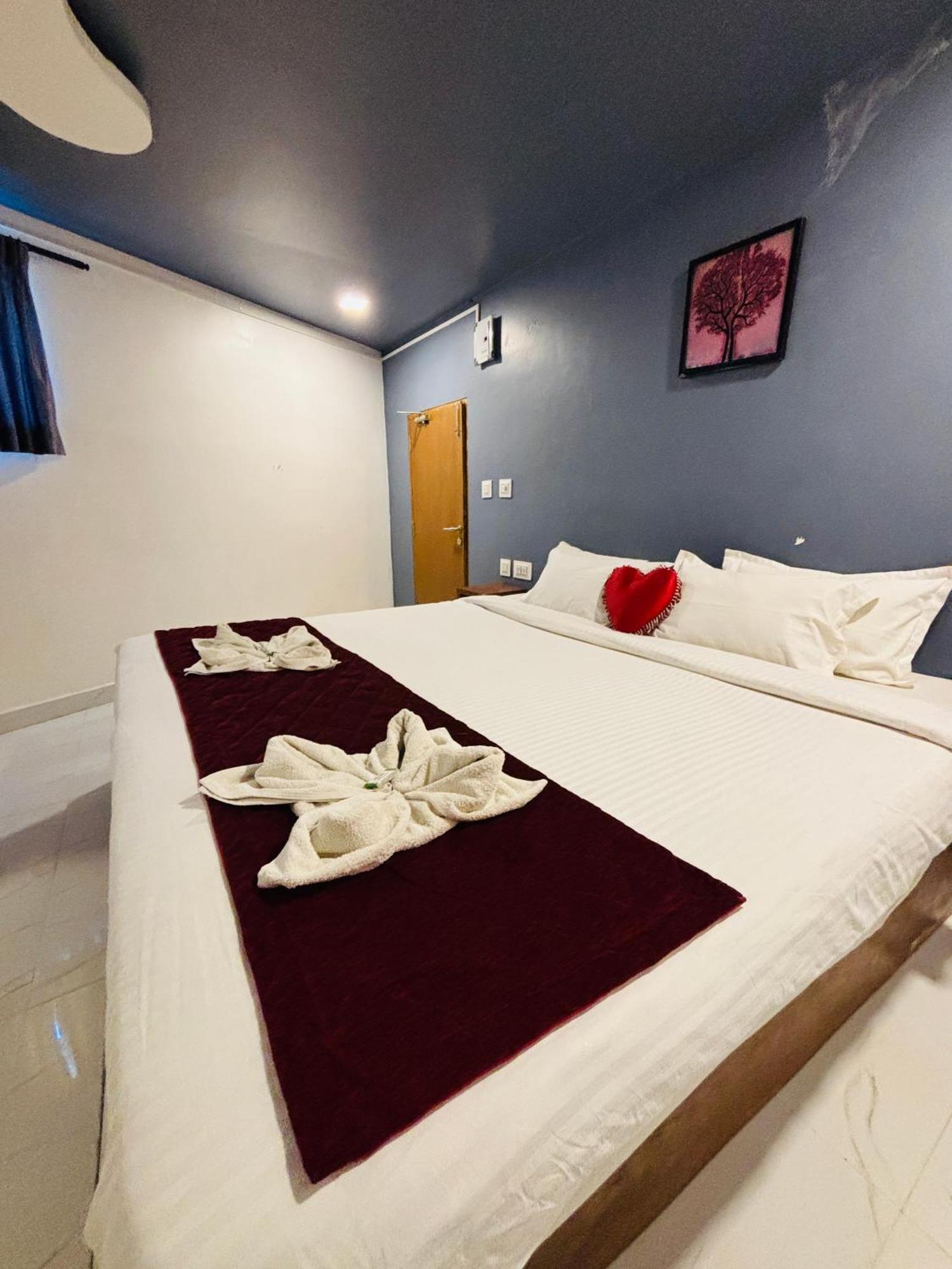 The Elite Beachview Pondicherry Esterno foto
