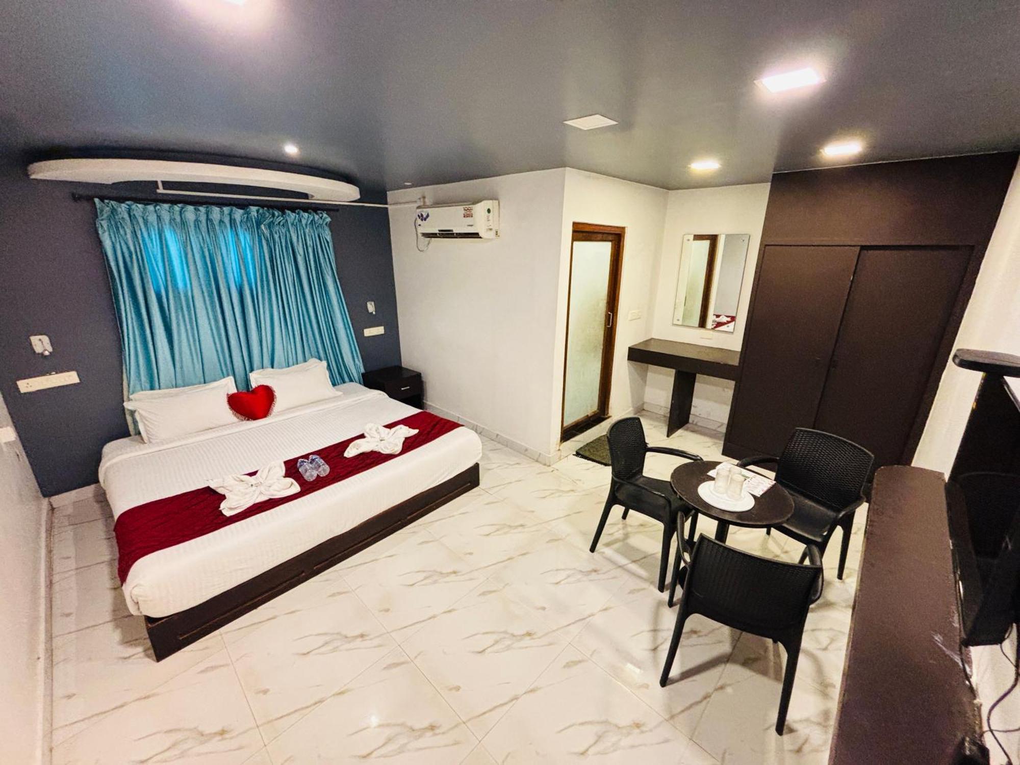 The Elite Beachview Pondicherry Esterno foto